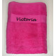 Stort pink badehåndklæde med navn på