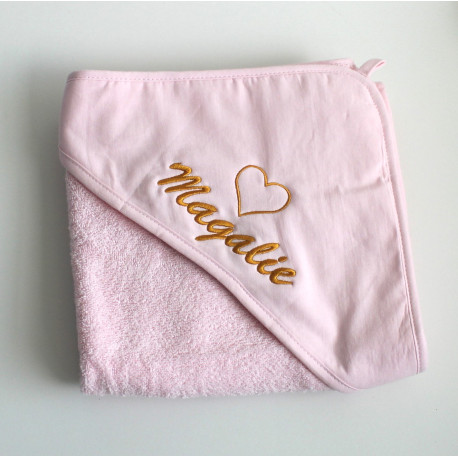 Lyserødt babyhåndklæde med hætte og broderet navn