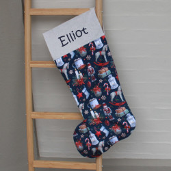 Julesok med nøddeknækker motiver og navn på